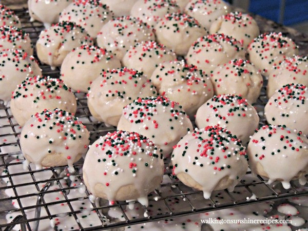 Italian Christmas Cookies Recipes With Pictures
 Recipe Italian Ricotta Cookies A Christmas Favorite