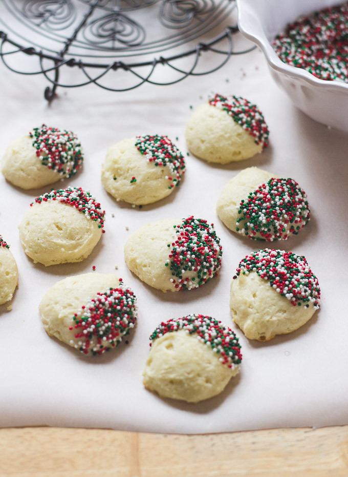 Italian Christmas Cookies Ricotta Cheese
 italian christmas ricotta cookies a giveaway The