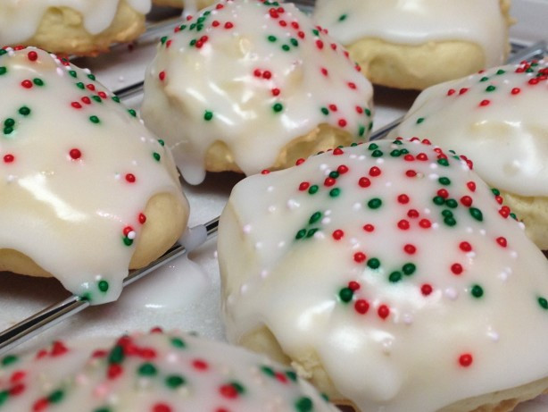 Lemon Christmas Cookies
 Anginetti Italian Lemon Drop Cookies Recipe Food