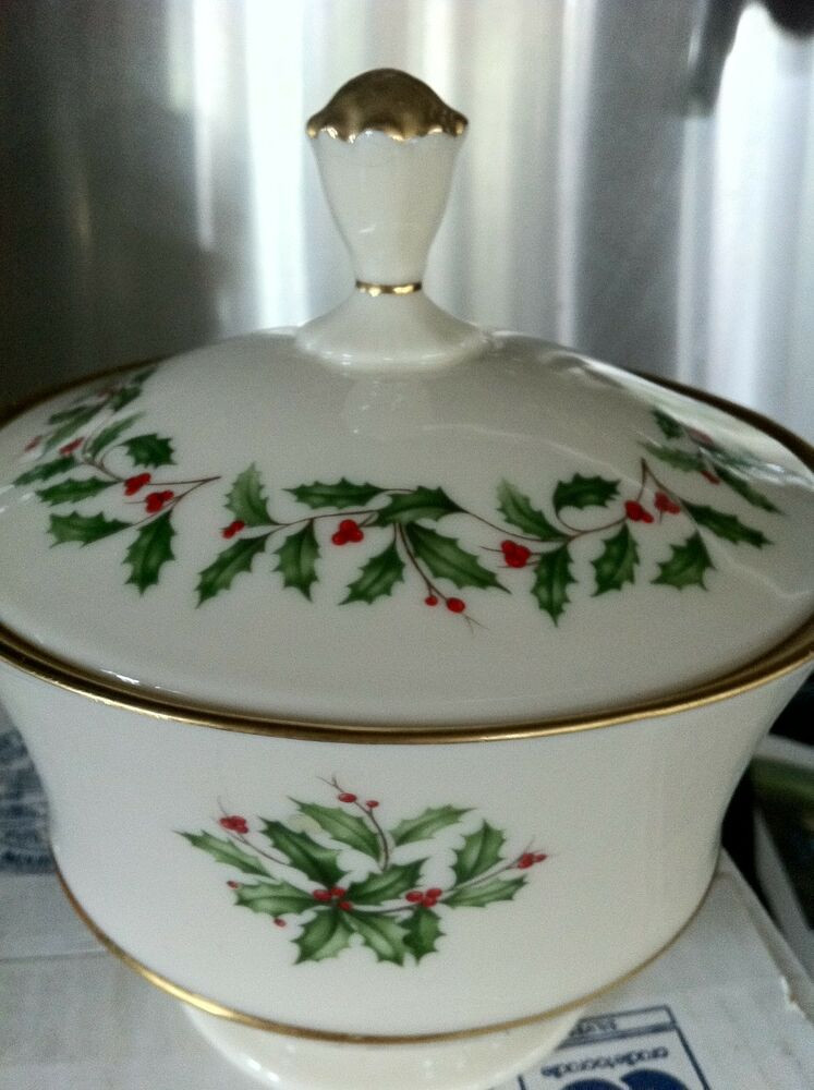 Lenox Christmas Candy Dish
 LENOX HOLIDAY HOLLY FOOTED COVERED CANDY DISH BOWL GOLD