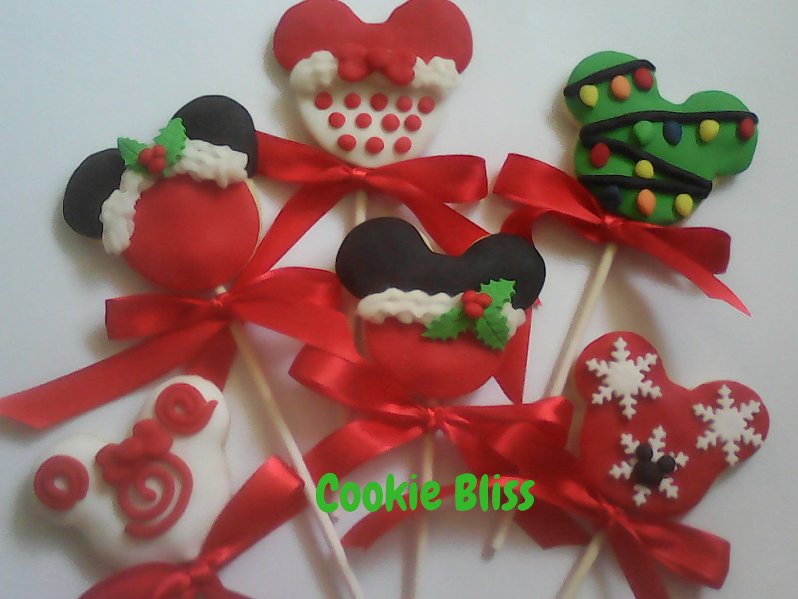 Mickey Mouse Christmas Cookies
 6 Minnie & Mickey Mouse Christmas Cookie Lollipops Party