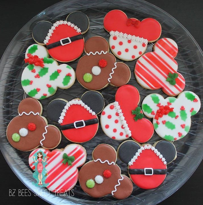 Mickey Mouse Christmas Cookies
 1000 ideas about Mickey Cakes on Pinterest