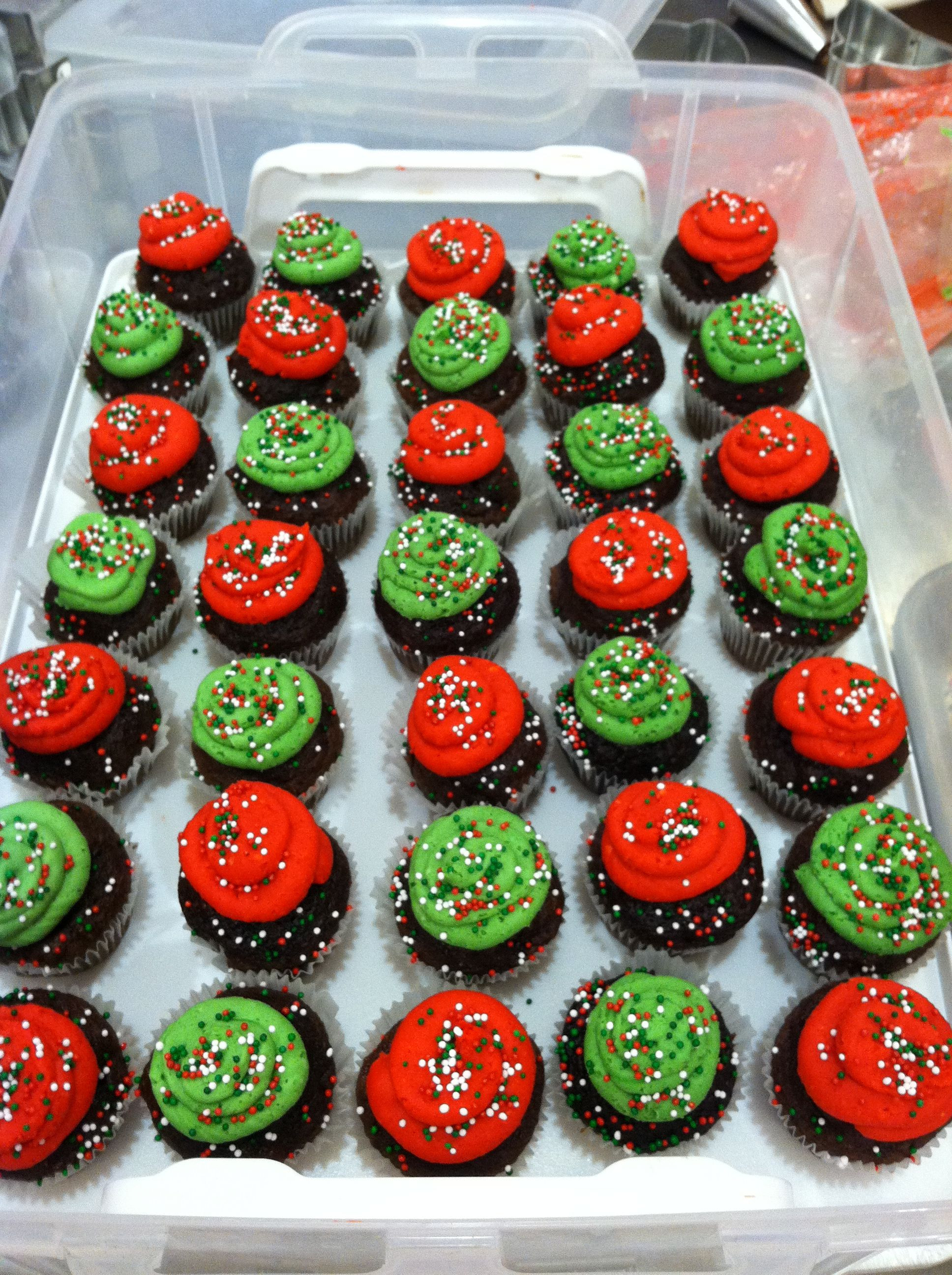 Mini Christmas Cupcakes
 Mini Christmas cupcakes Christmas
