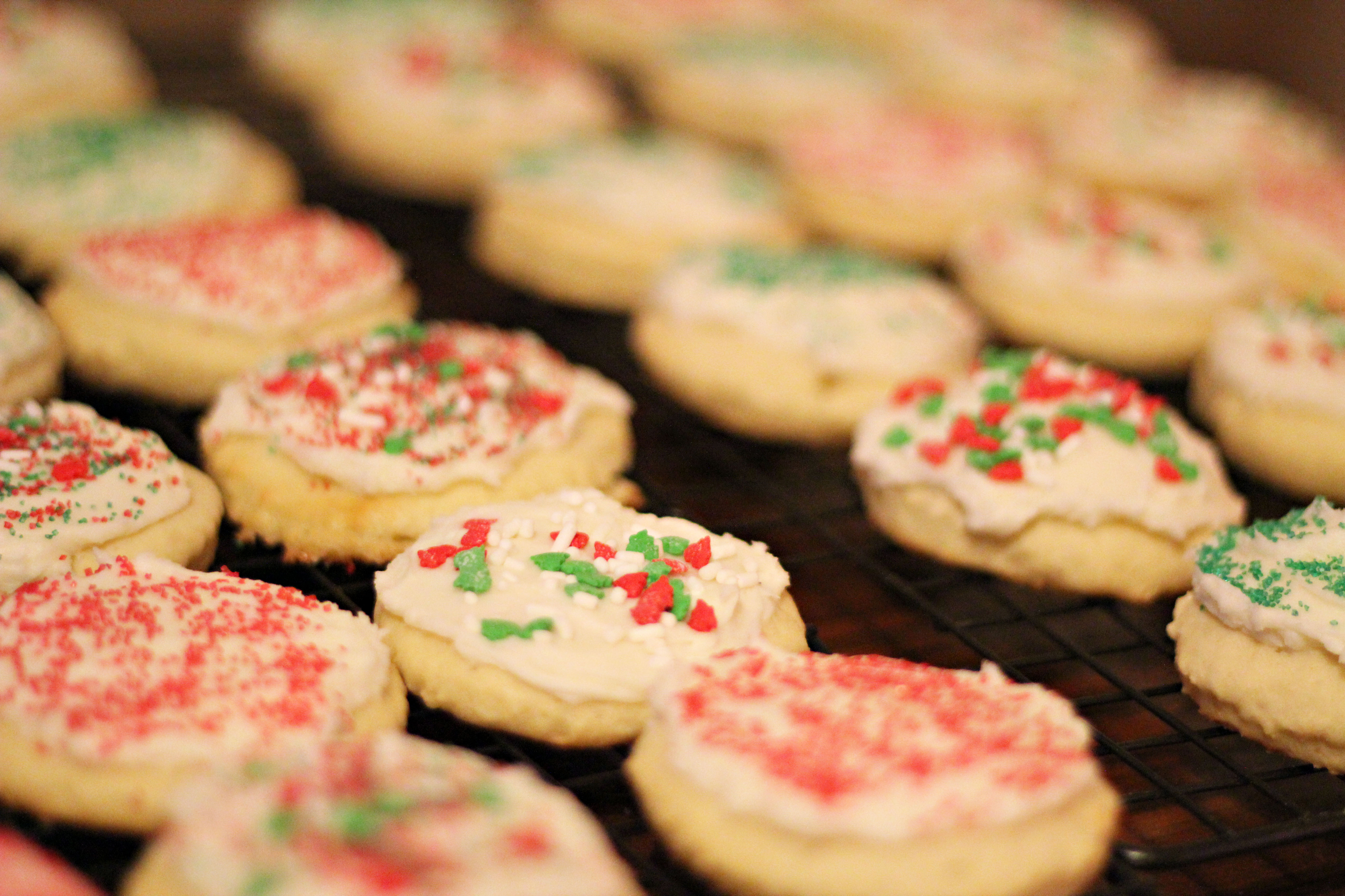 Old Fashioned Christmas Cookies
 Frosted Sugar Cookies