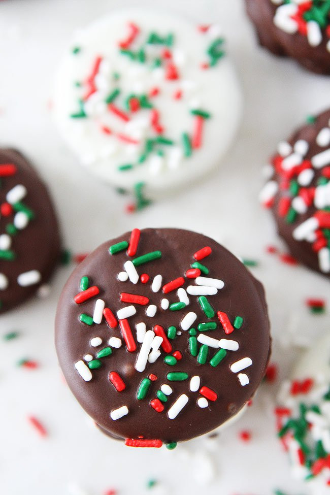 Oreo Christmas Cookies
 Chocolate Dipped Oreo Cookies