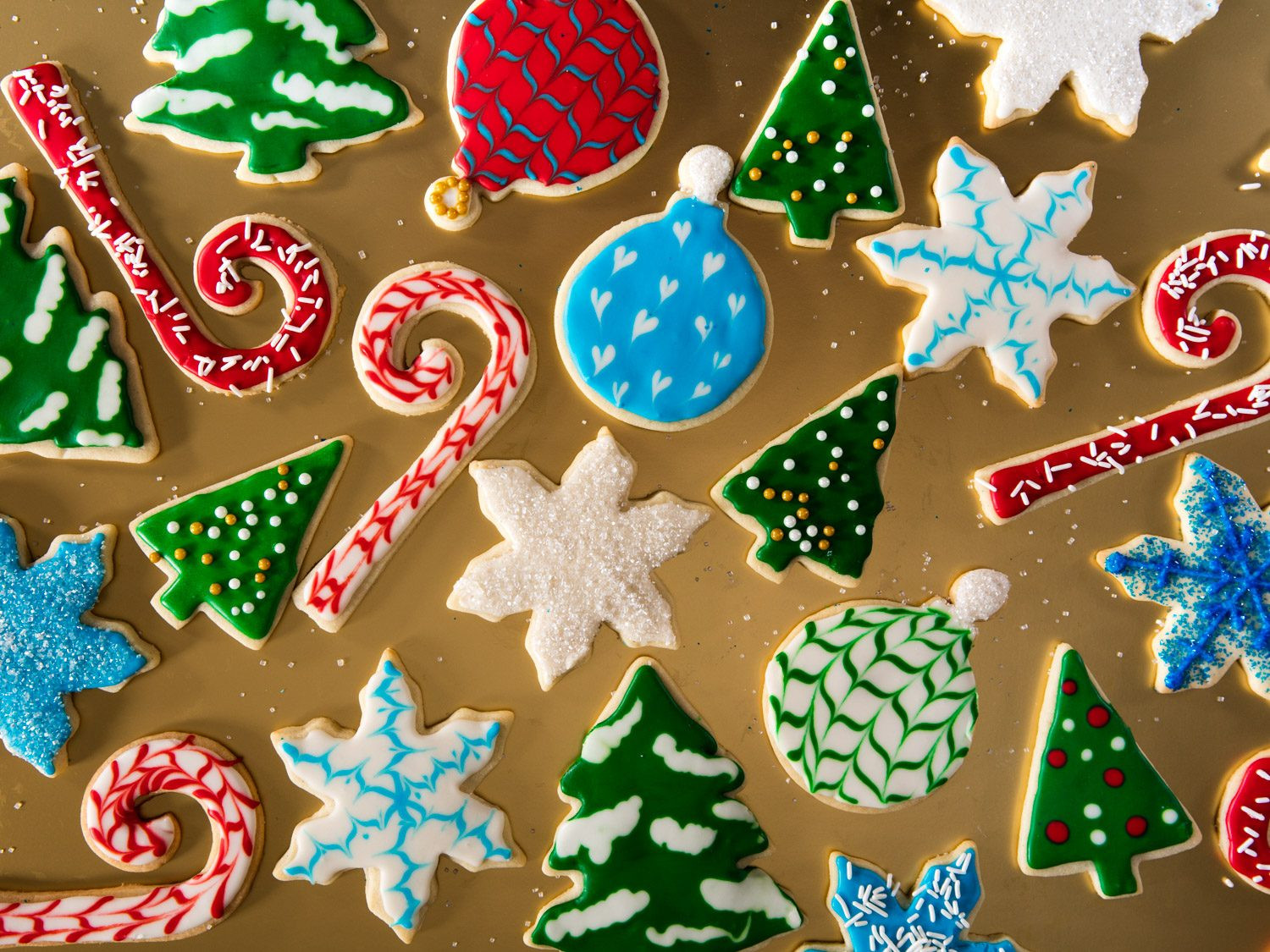 Pictures Of Christmas Cookies Decorated
 A Royal Icing Tutorial Decorate Christmas Cookies Like a