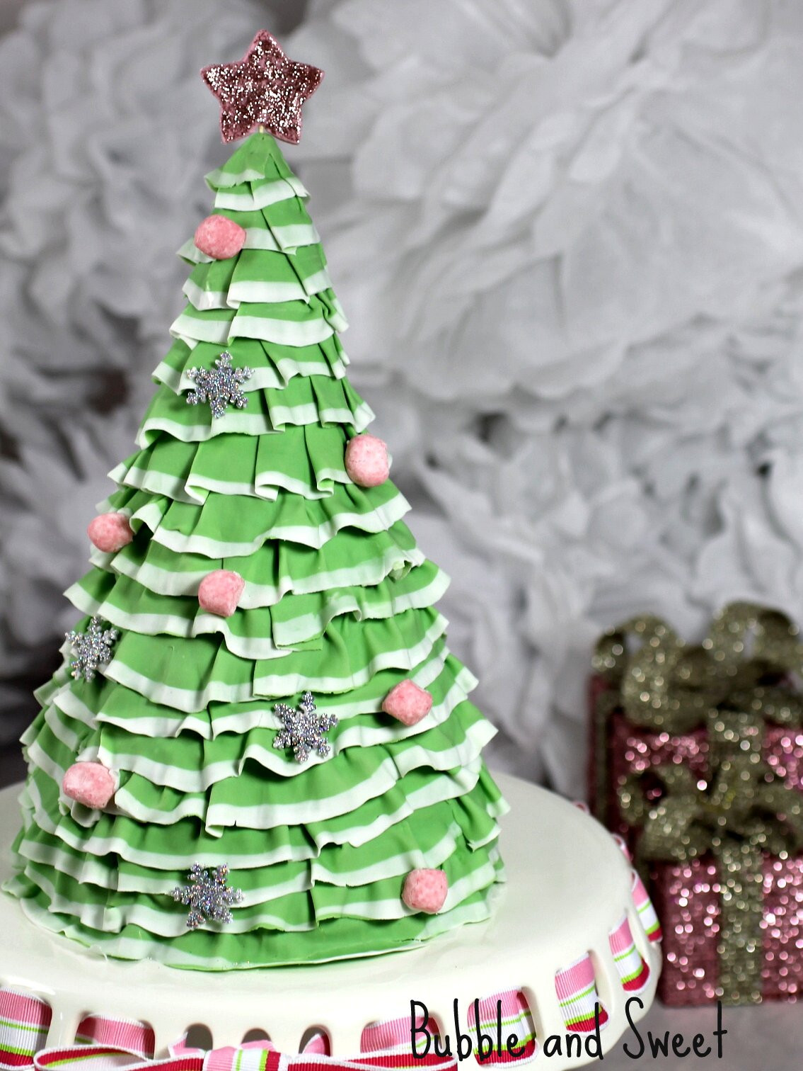 Pretty Christmas Cakes
 Bubble and Sweet Pretty Layered Ruffle Christmas Tree