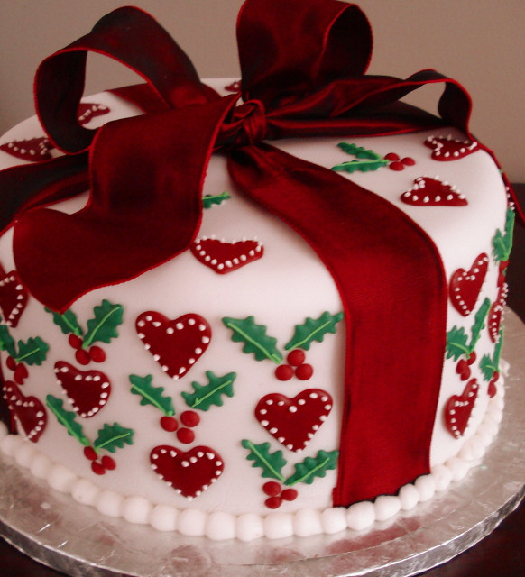 Pretty Christmas Cakes
 Pretty Perfect Pastry Celebration Cakes