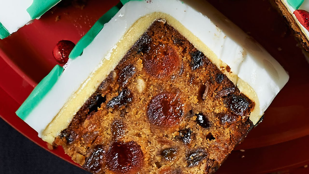 Recipe For Christmas Cakes
 Christmas Cake Recipe Xmas Cake Recipe Easy Fruit Cake