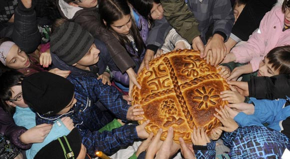 Serbian Christmas Bread
 8 Unique Ways Christmas Is Celebrated Around The Globe