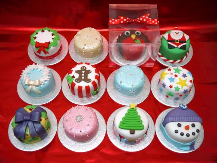 Small Christmas Cakes
 1000 ideas about Mini Cakes on Pinterest