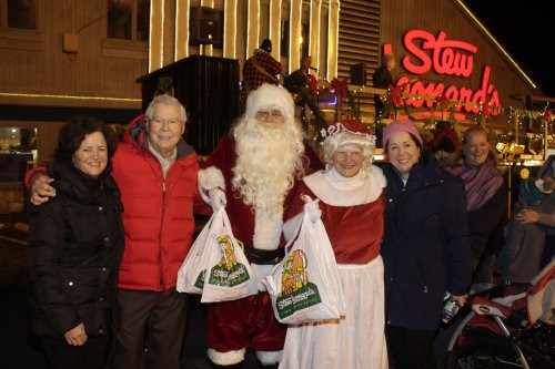 Stew Leonard'S Christmas Trees
 Meet Santa Claus at Stew’s