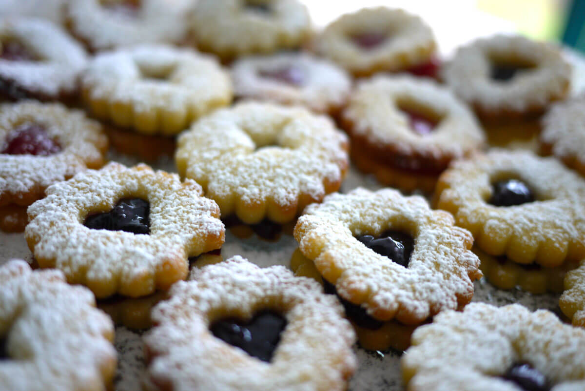 Swiss Christmas Cookies
 Our recipe for the "Spitzbuebe" Swiss Christmas Cookie