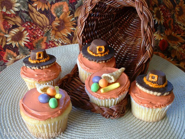 Thanksgiving Cupcakes Decorating Ideas
 Thanksgiving Cupcakes collection Moms & Munchkins