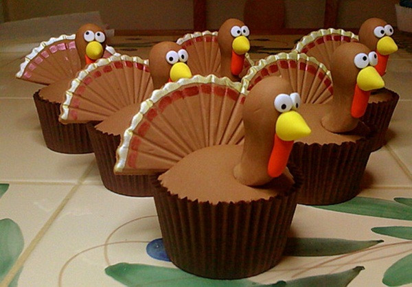 Thanksgiving Cupcakes Decorations
 Taking the Cake Thanksgiving Cupcake Decorating Ideas