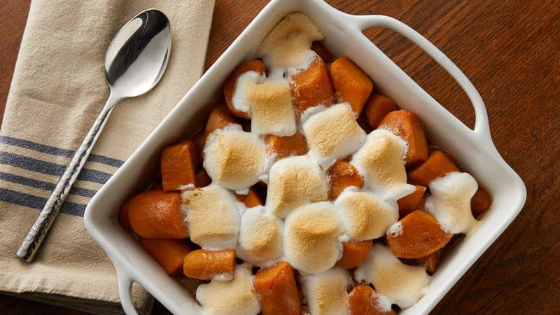Thanksgiving Sweet Potatoes With Marshmallows
 These Marshmallow Topped Sweet Potatoes Prep in 5 Minutes