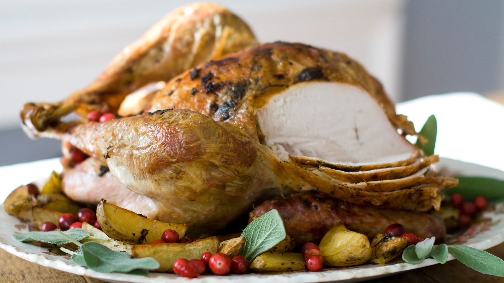 Thanksgiving Video Full Of Turkey
 Thanksgiving turkey tips Cooking the juiciest tastiest