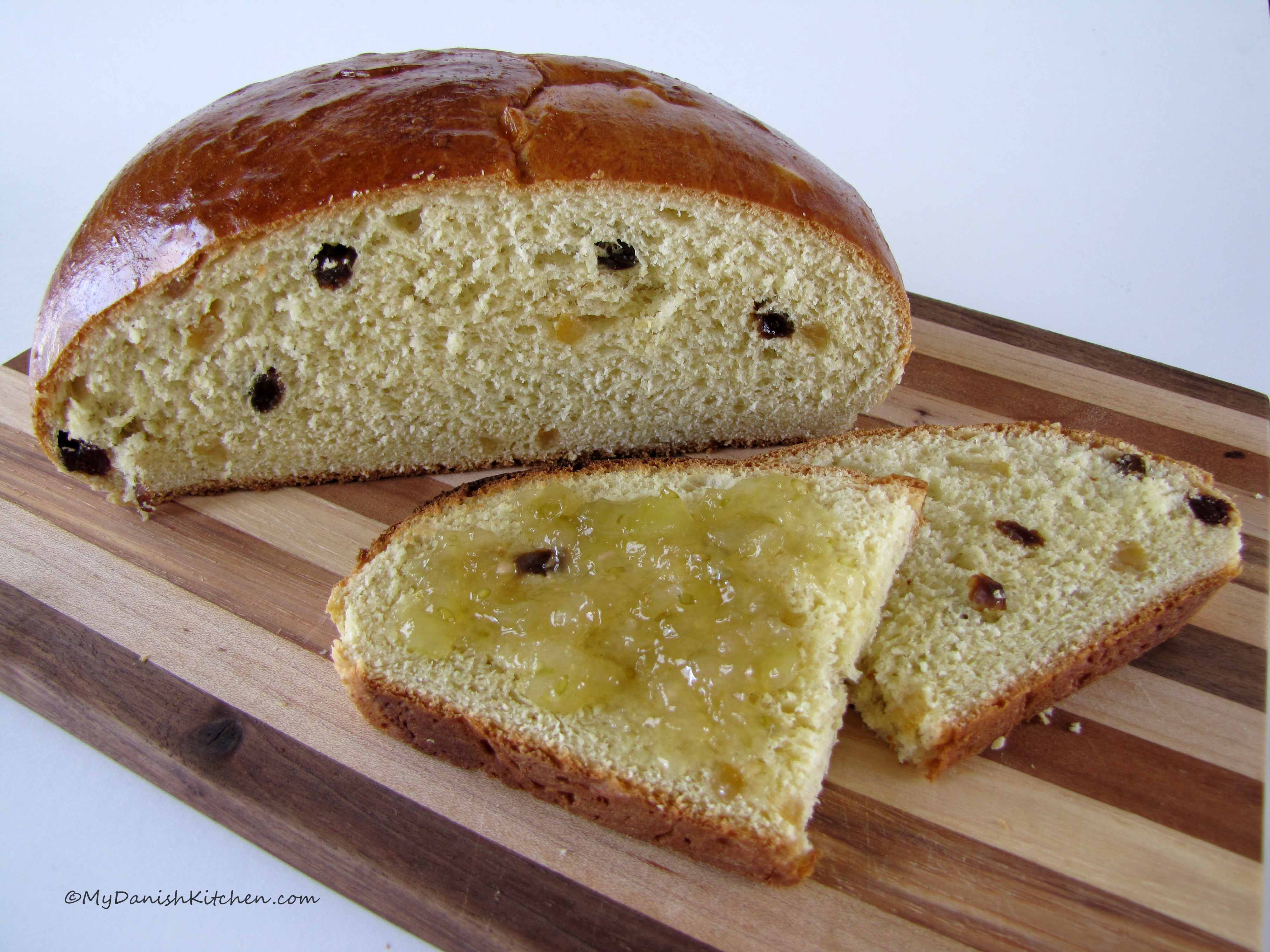 Traditional Christmas Bread
 Julekake – Norwegian Christmas Bread