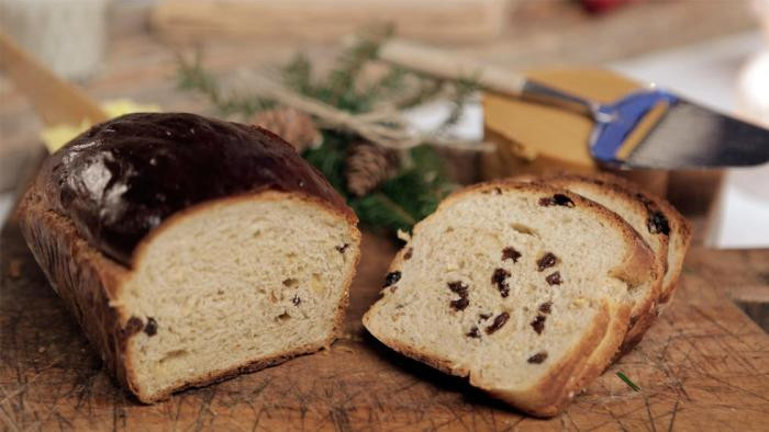 Traditional Christmas Bread
 Traditional Norwegian Christmas Bread – Julebrød