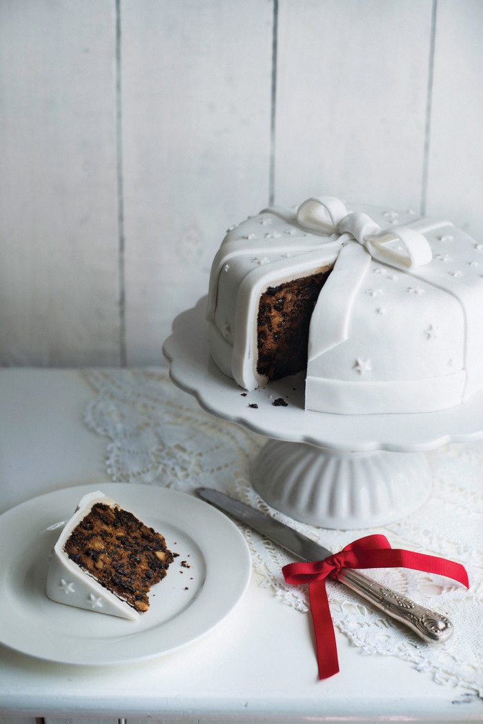 Traditional Christmas Cakes
 Traditional Christmas Cake – best ever – Adeline & Lumiere