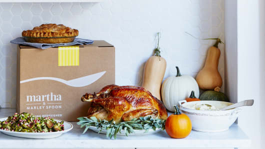 Turkey Delivery For Thanksgiving
 Martha Stewart s Thanksgiving dinner now es in a box