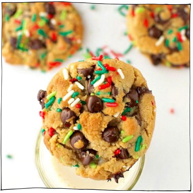 Vegan Christmas Cookies
 25 Vegan Christmas Cookies You Need to Bake Right Now