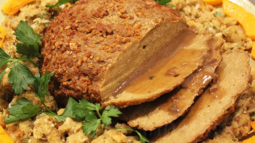 Vegan Thanksgiving Roast
 6 Vegan and Ve arian Turkey Alternatives for