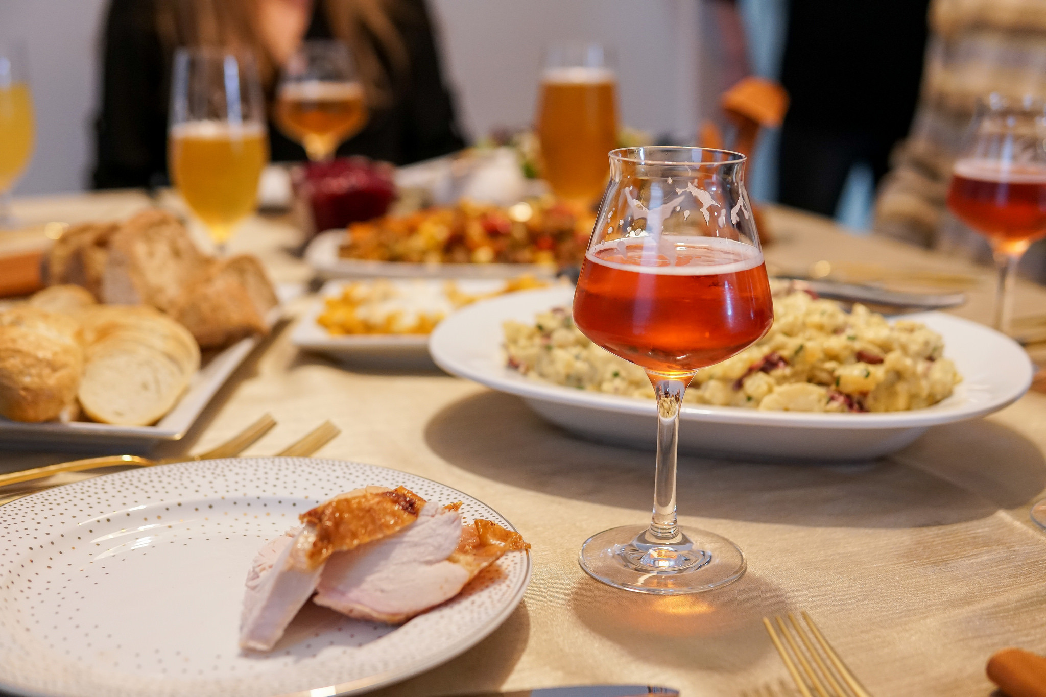 Wine For Thanksgiving Dinner
 The Best Beer and Wine to Drink With Thanksgiving Dinner